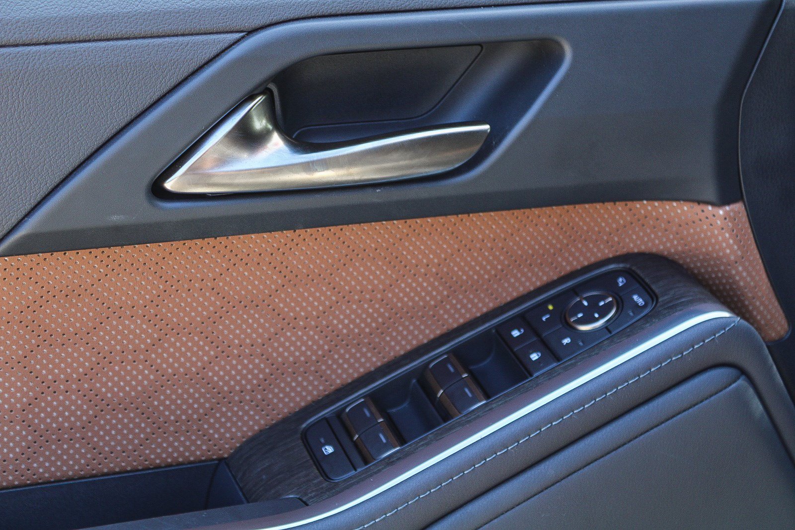 Used 2026 Lexus GX 550 w/ Accessory Package (2T) AWD/4WD image 22