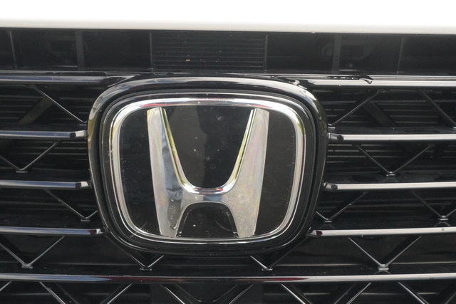 Used 2025 Honda Accord SE image 38