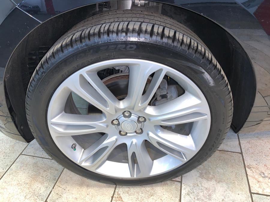 Used 2020 Land Rover Range Rover Velar R-Dynamic HSE image 12