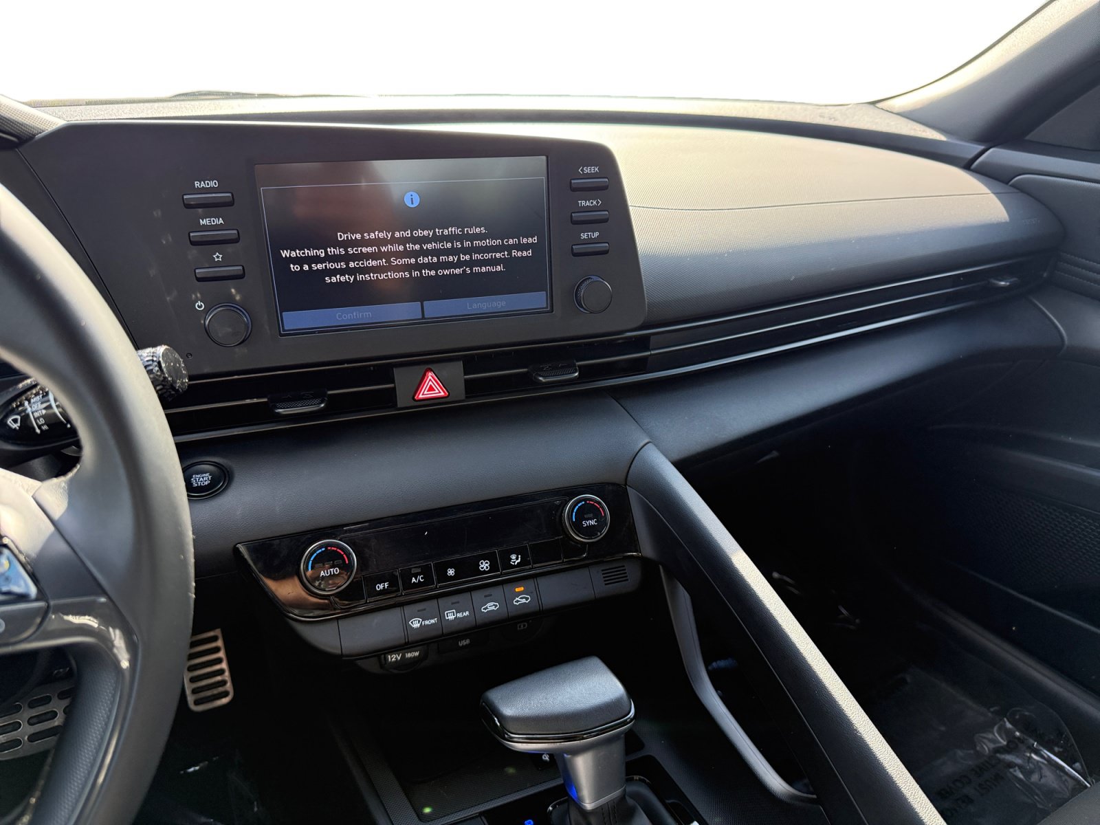 Used 2025 Hyundai Elantra Sport FWD image 12