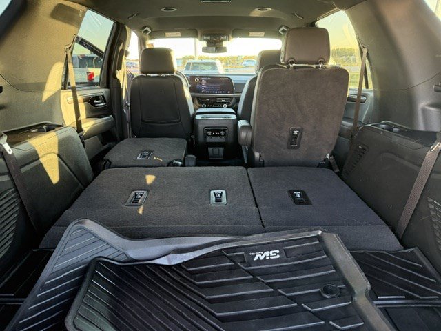 Used 2025 Chevrolet Tahoe Premier AWD/4WD image 37