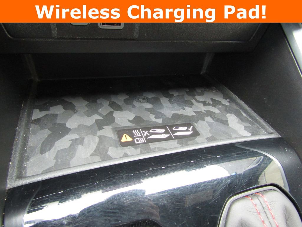 Used 2024 Chevrolet Colorado Z71 w/ Z71 Convenience Package 2 image 18