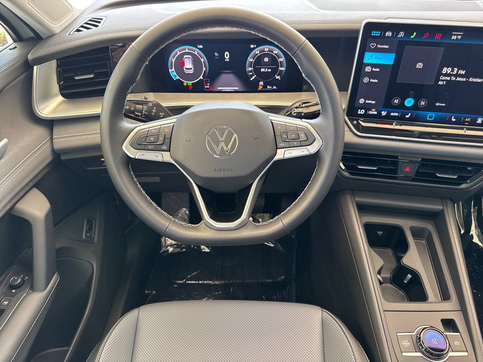 New 2026 Volkswagen Tiguan SE AWD/4WD image 14