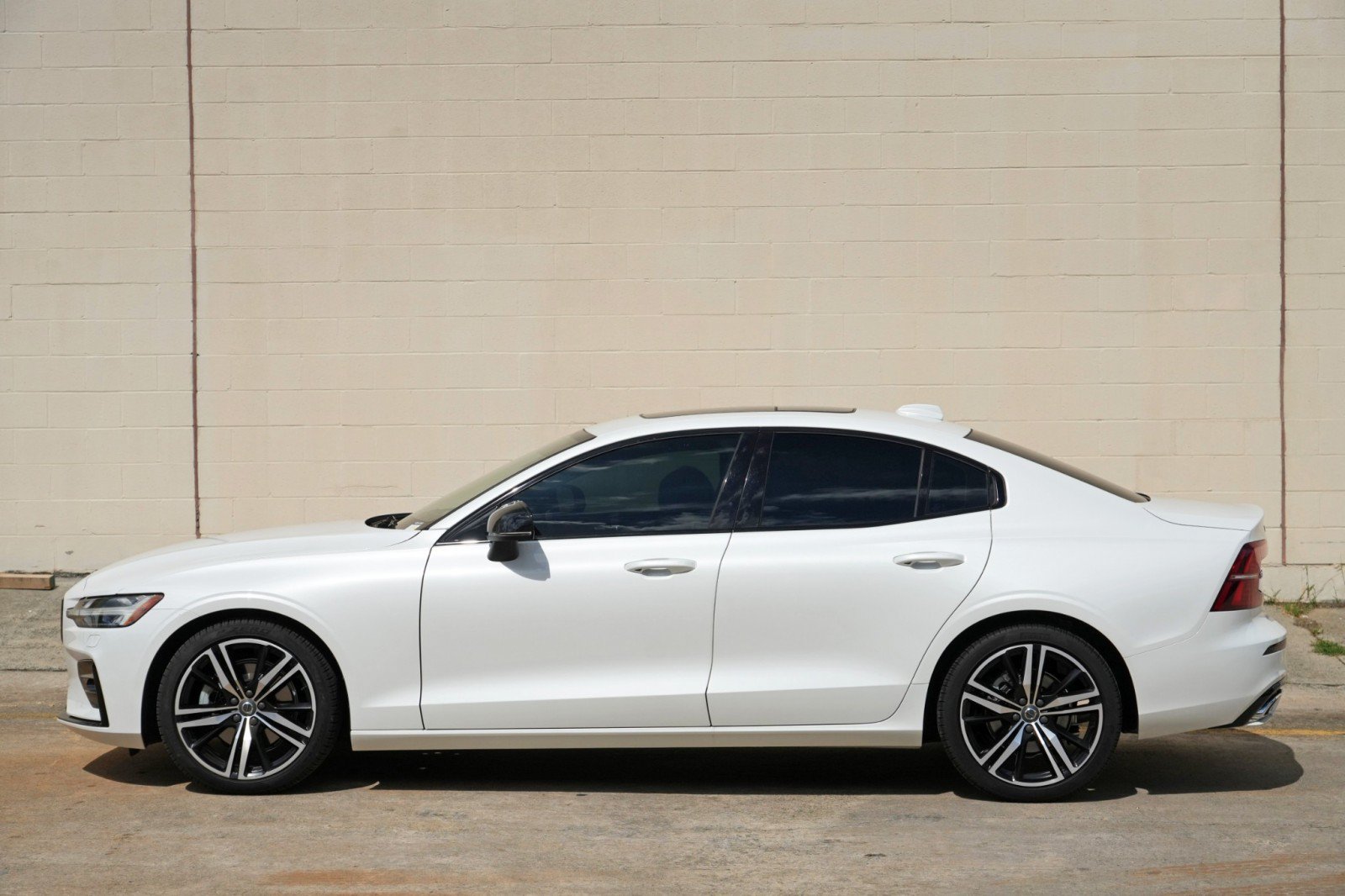 Used 2022 Volvo S60 B5 R-Design w/ Climate Package FWD image 49
