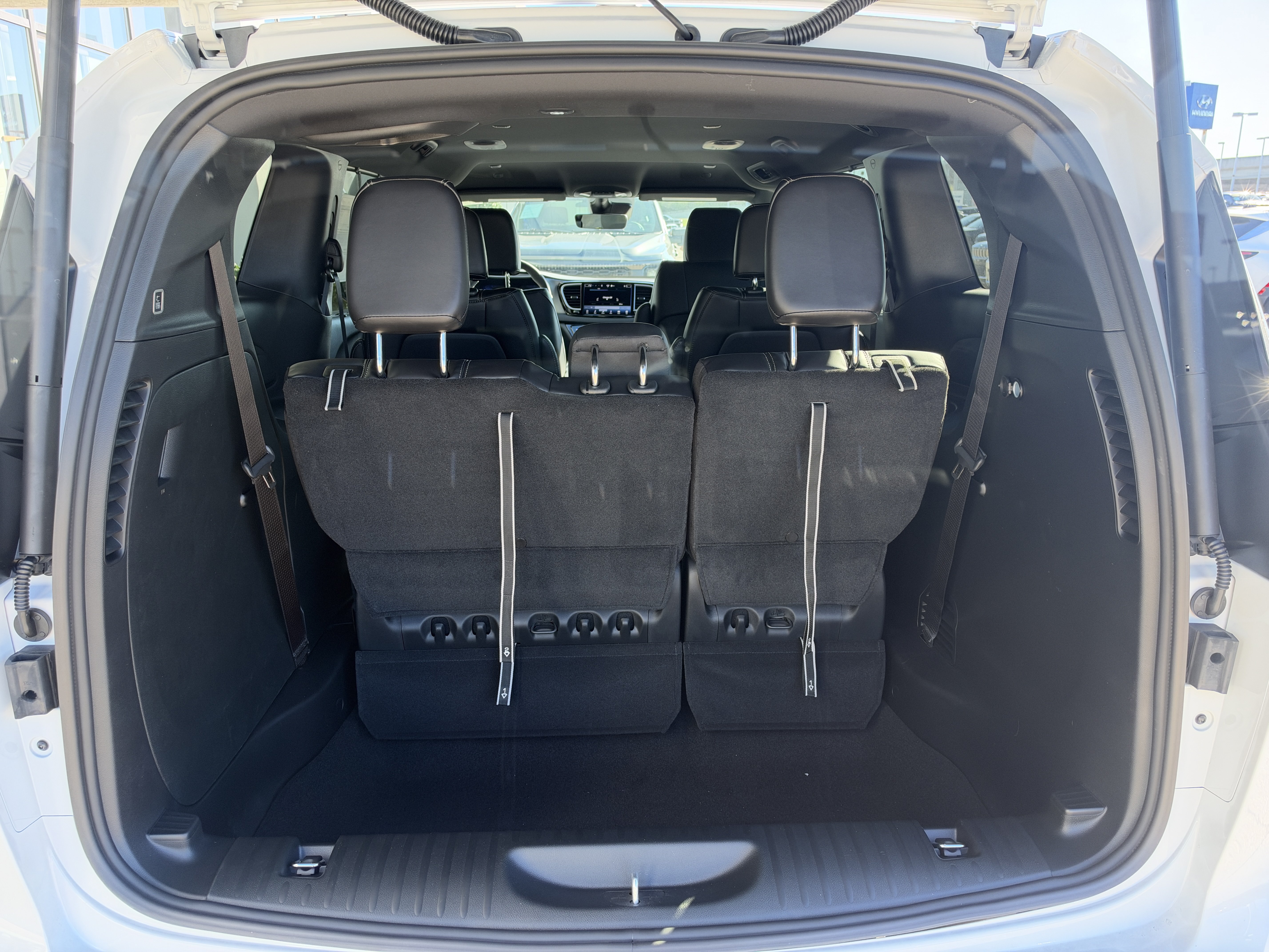 New 2027 Chrysler Pacifica LX FWD image 11