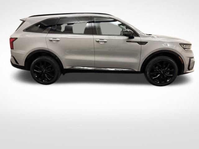 Certified 2023 Kia Sorento SX AWD/4WD image 4