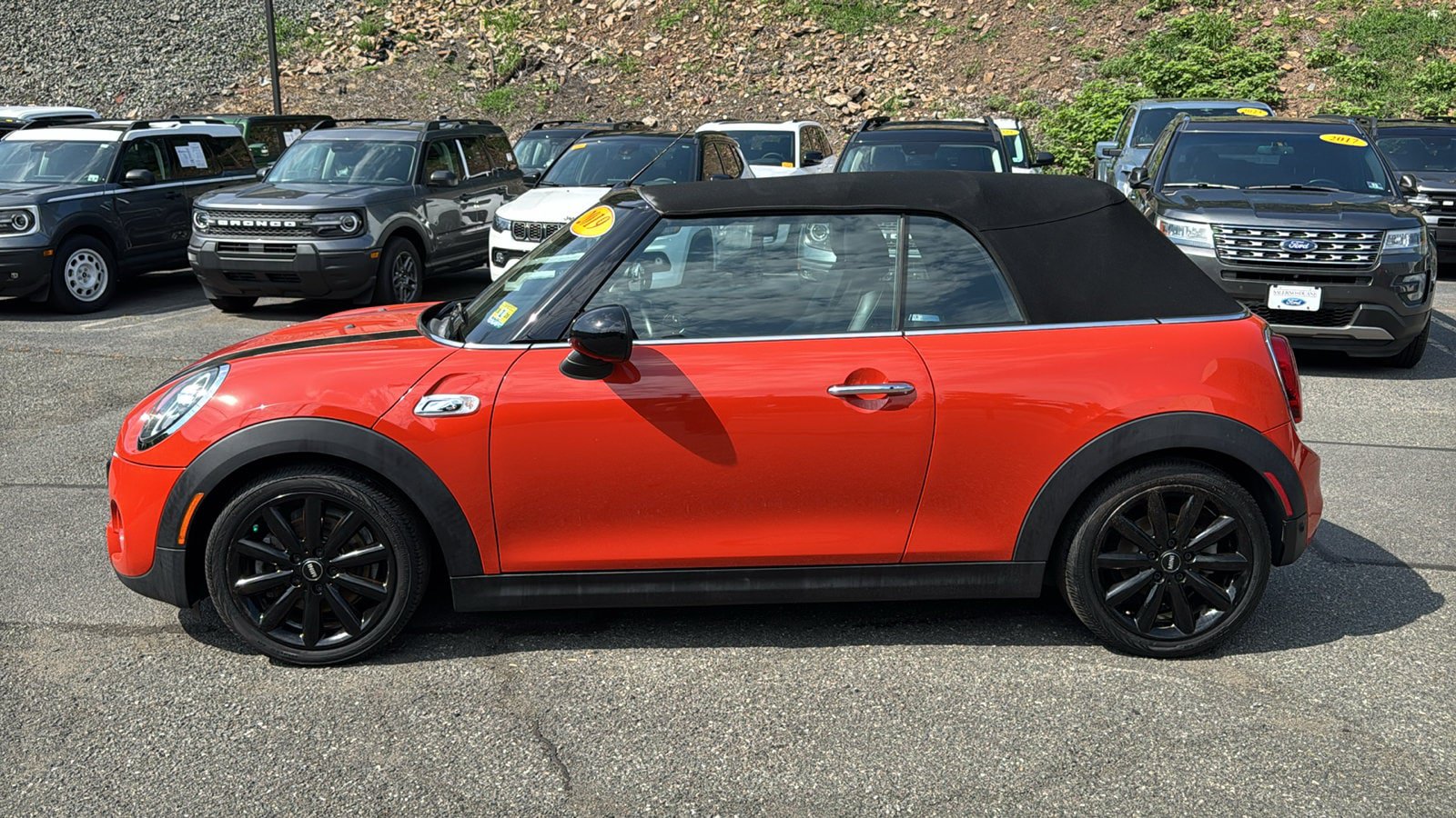 Used 2019 MINI Cooper S FWD image 2