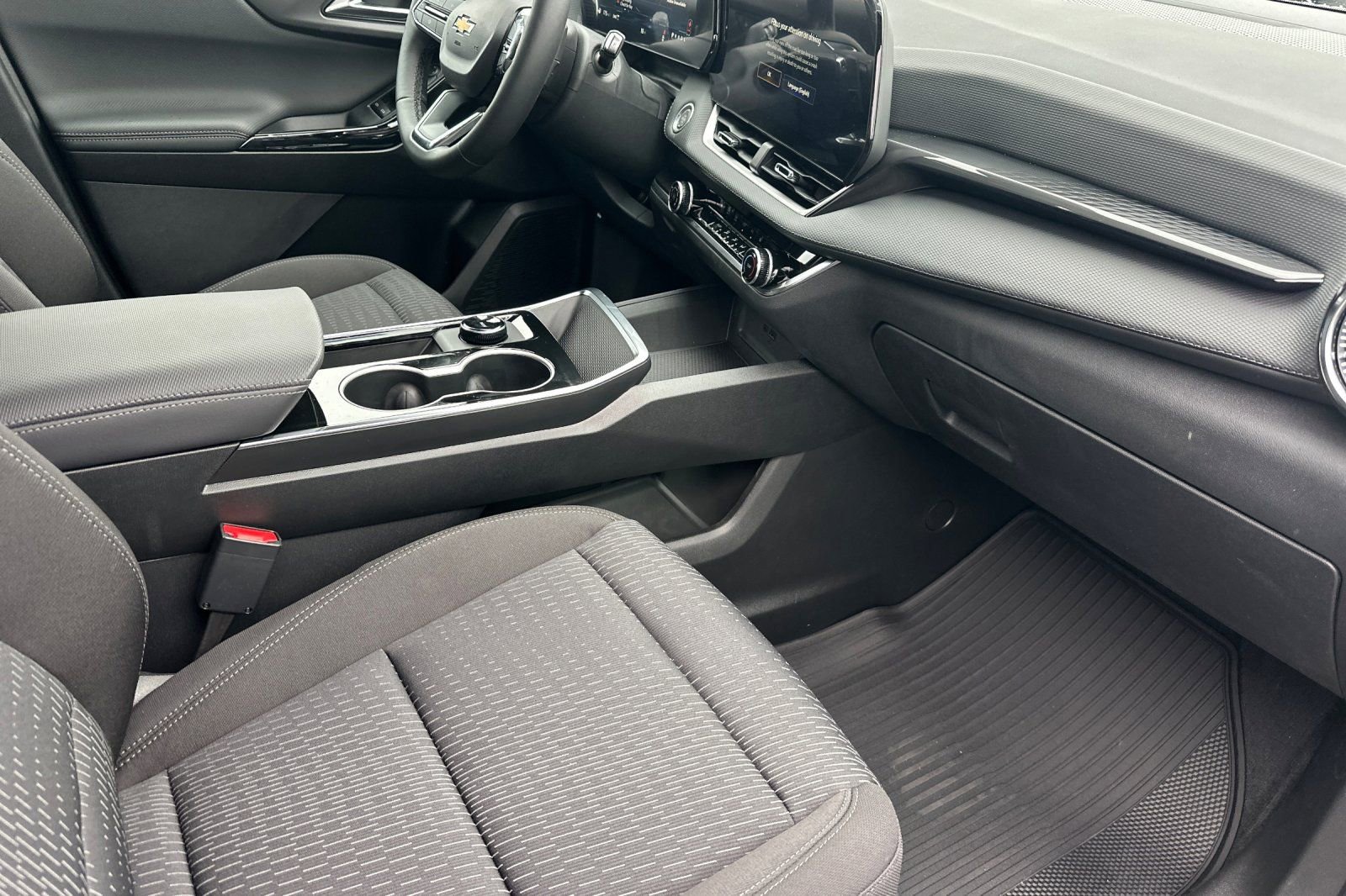 New 2026 Chevrolet Equinox LT w/ Safety and Technology Package image 18