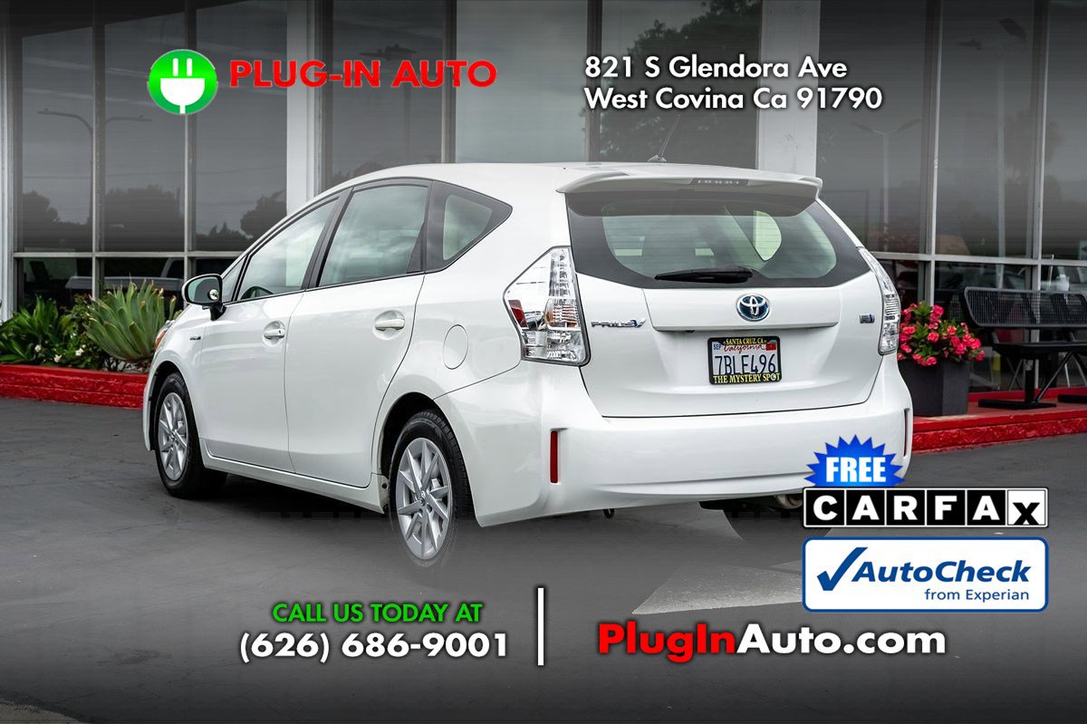 Used 2013 Toyota Prius V Two FWD image 2