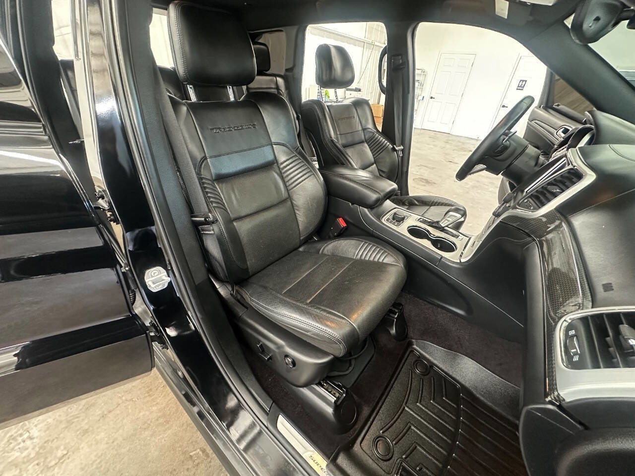 Used 2018 Jeep Grand Cherokee Trackhawk image 25
