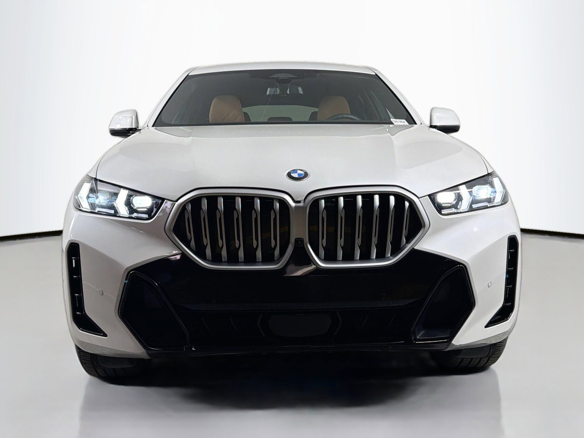 Certified 2024 BMW X6 xDrive40i w/ Executive Package image 2