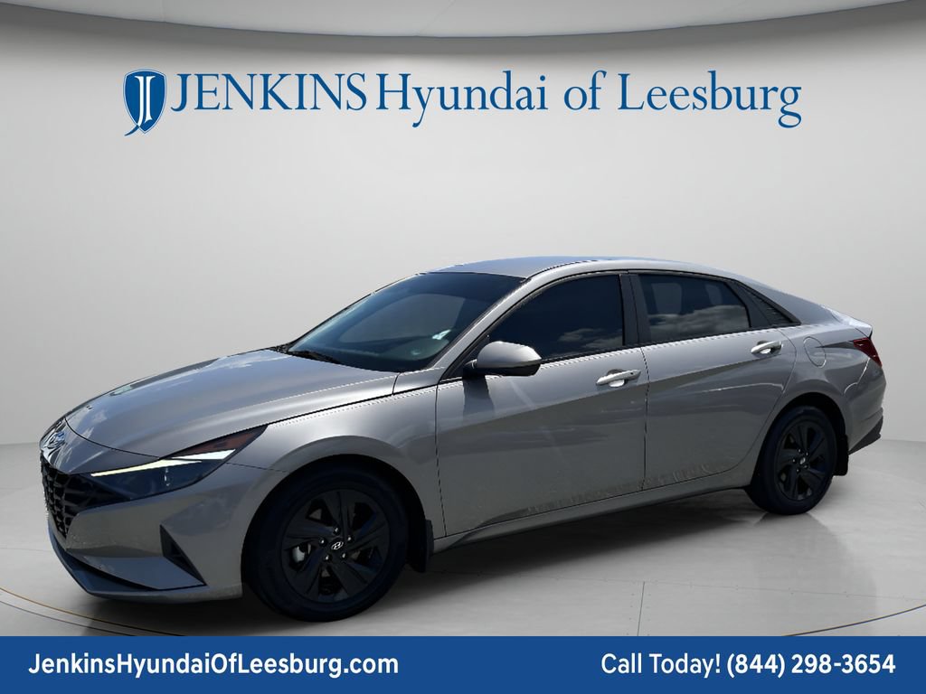 Used 2021 Hyundai Elantra SEL w/ Convenience Package FWD image 11