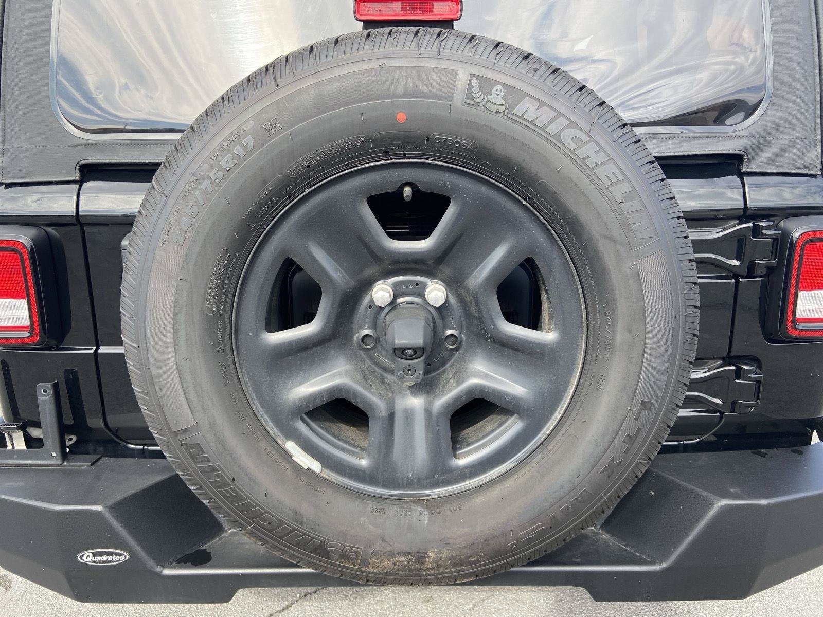 Used 2022 Jeep Wrangler Sport AWD/4WD image 37