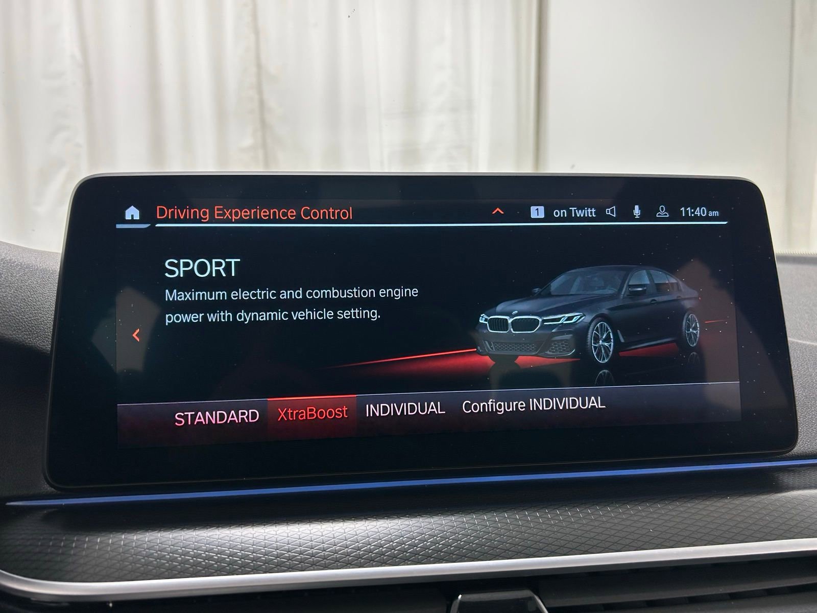 Used 2023 BMW 530e xDrive w/ Premium Package image 17