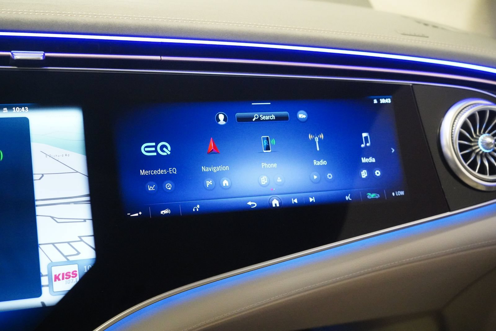 Certified 2023 Mercedes-Benz EQS 580 4MATIC Sedan image 26