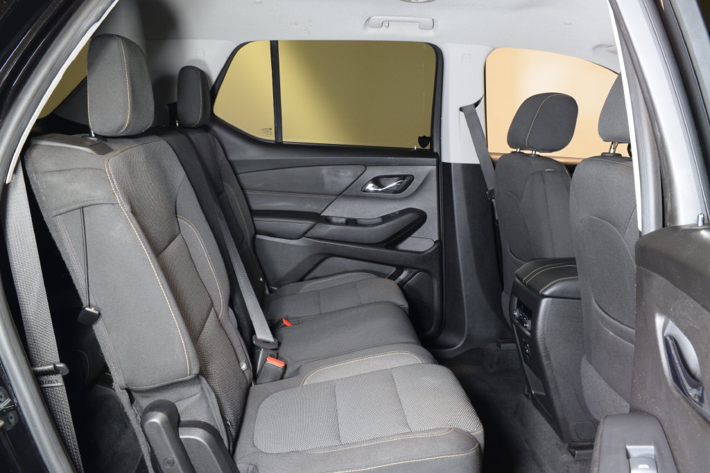 Used 2018 Chevrolet Traverse LT FWD image 30