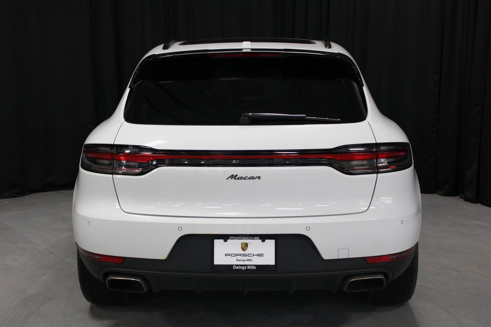 Certified 2021 Porsche Macan image 15
