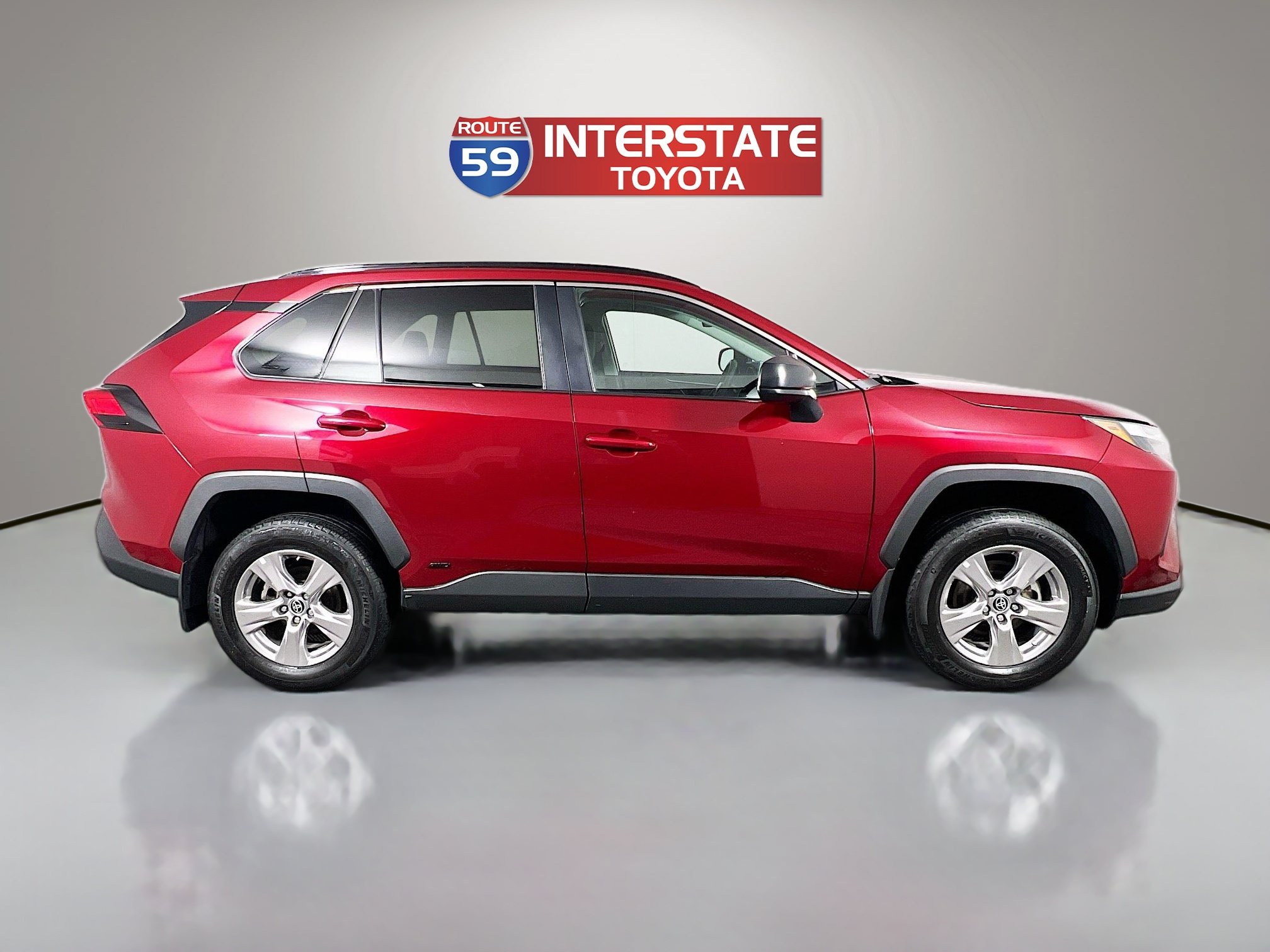 Used 2023 Toyota RAV4 LE AWD/4WD image 8