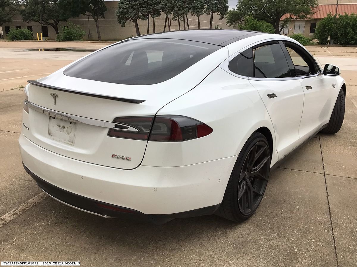 Used 2015 Tesla Model S 85D AWD/4WD image 4