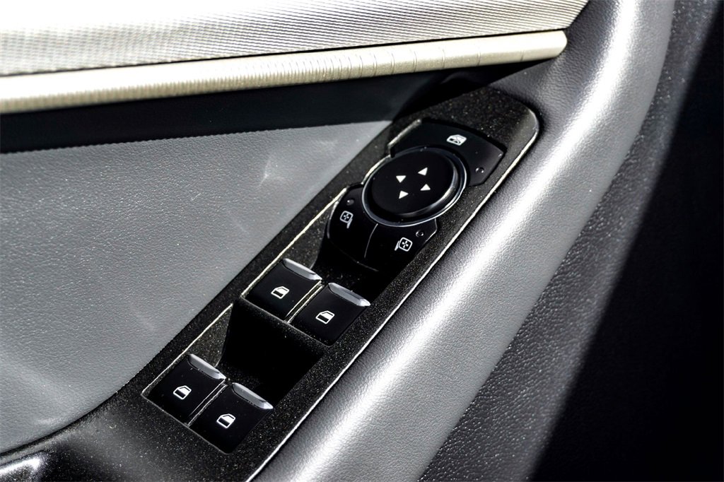 Used 2025 Ford Explorer Active image 11