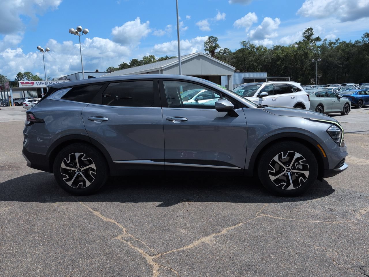 Certified 2024 Kia Sportage EX FWD image 4