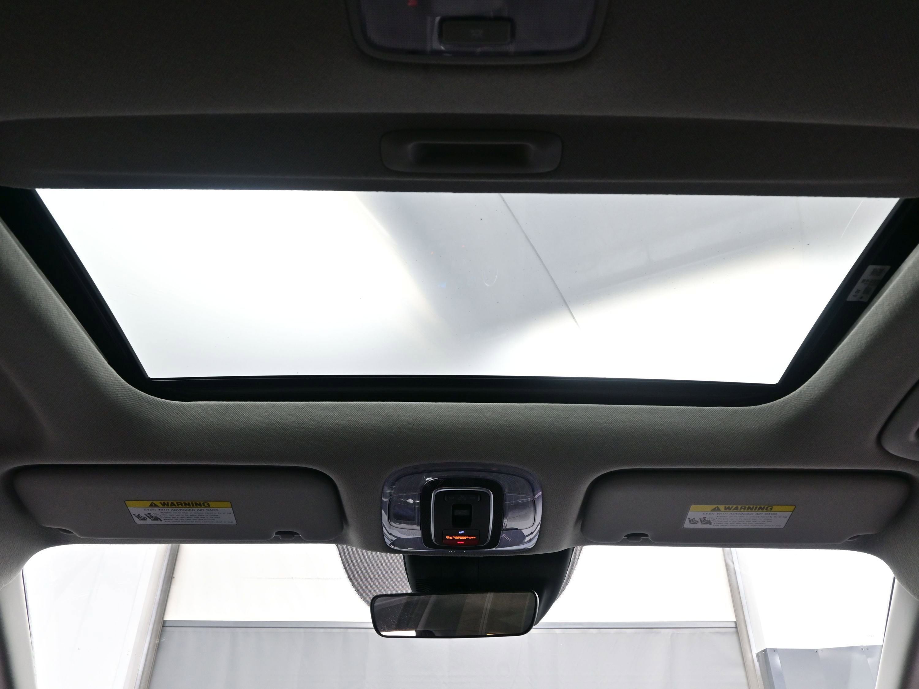 Certified 2025 Hyundai Elantra SEL image 17