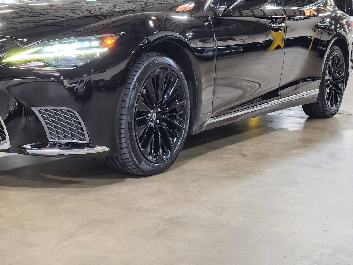 Used 2021 Lexus LS 500 RWD image 17