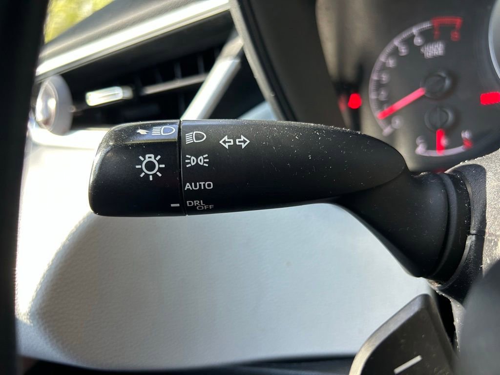 Used 2022 Toyota Corolla SE FWD image 21