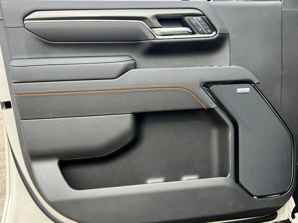 New 2026 GMC Sierra 2500 AT4 w/ AT4 Premium Plus Package image 24
