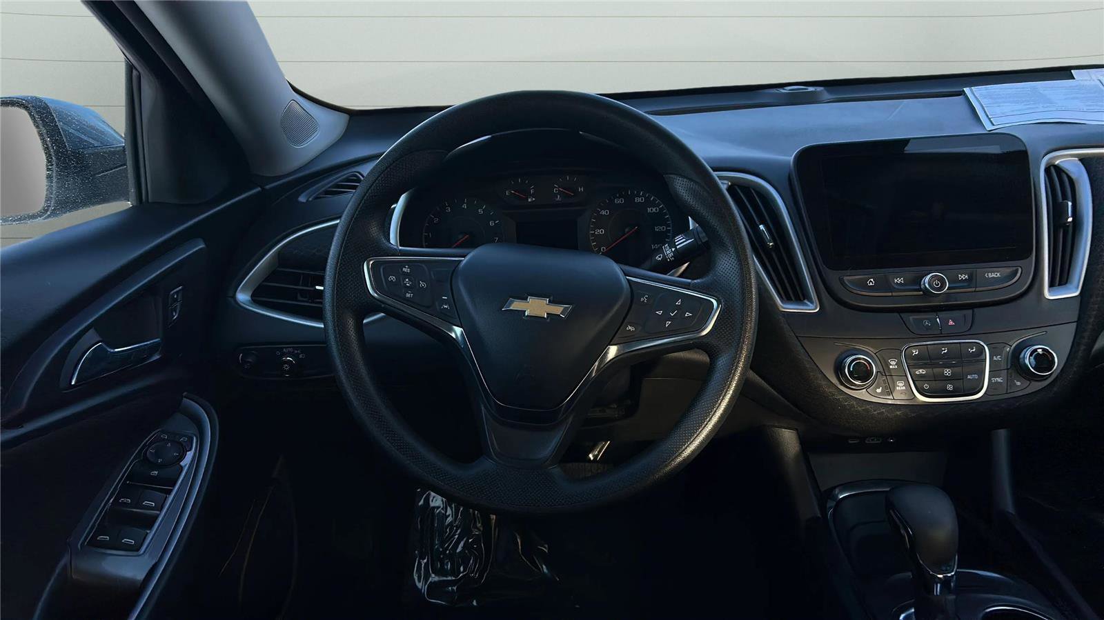 Used 2023 Chevrolet Malibu LT image 10