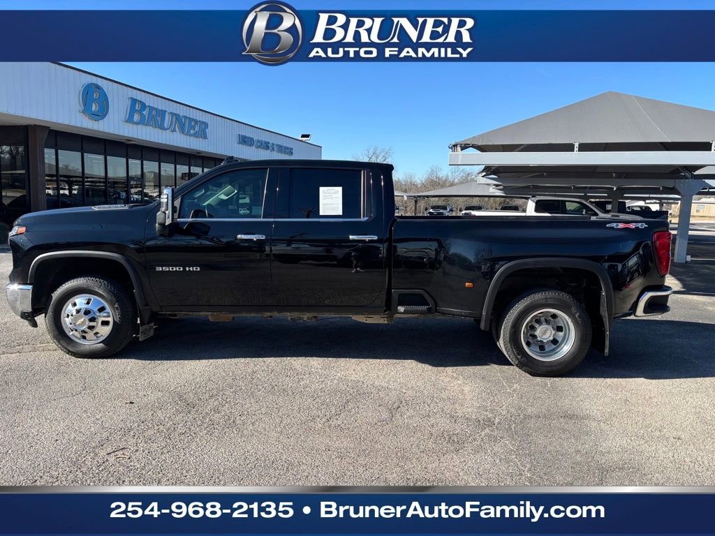 Used 2024 Chevrolet Silverado 3500 LTZ w/ LTZ Convenience Package image 10