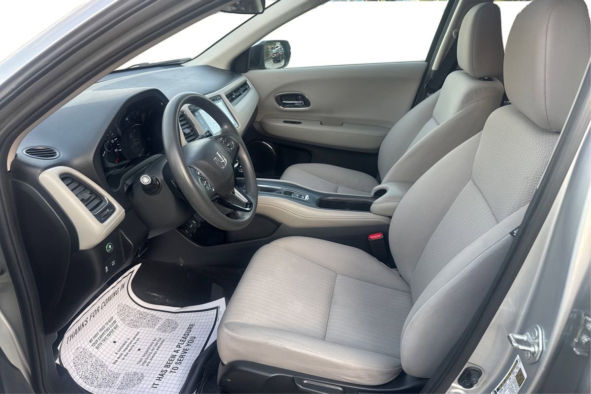 Used 2016 Honda HR-V EX image 9