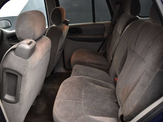 Used 2004 Chevrolet TrailBlazer LS w/ LS Preferred Equipment Group AWD/4WD image 15