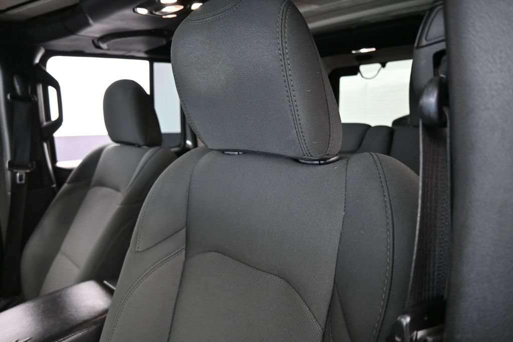 Used 2021 Jeep Wrangler Unlimited Sport AWD/4WD image 15