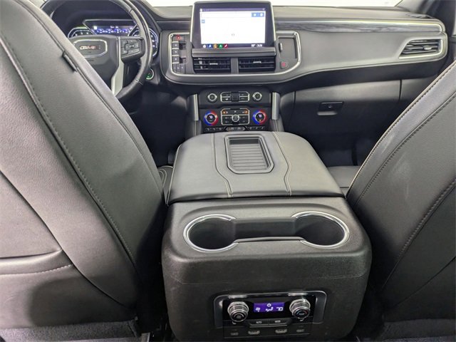 Used 2021 GMC Yukon XL SLT w/ SLT Premium Package image 32