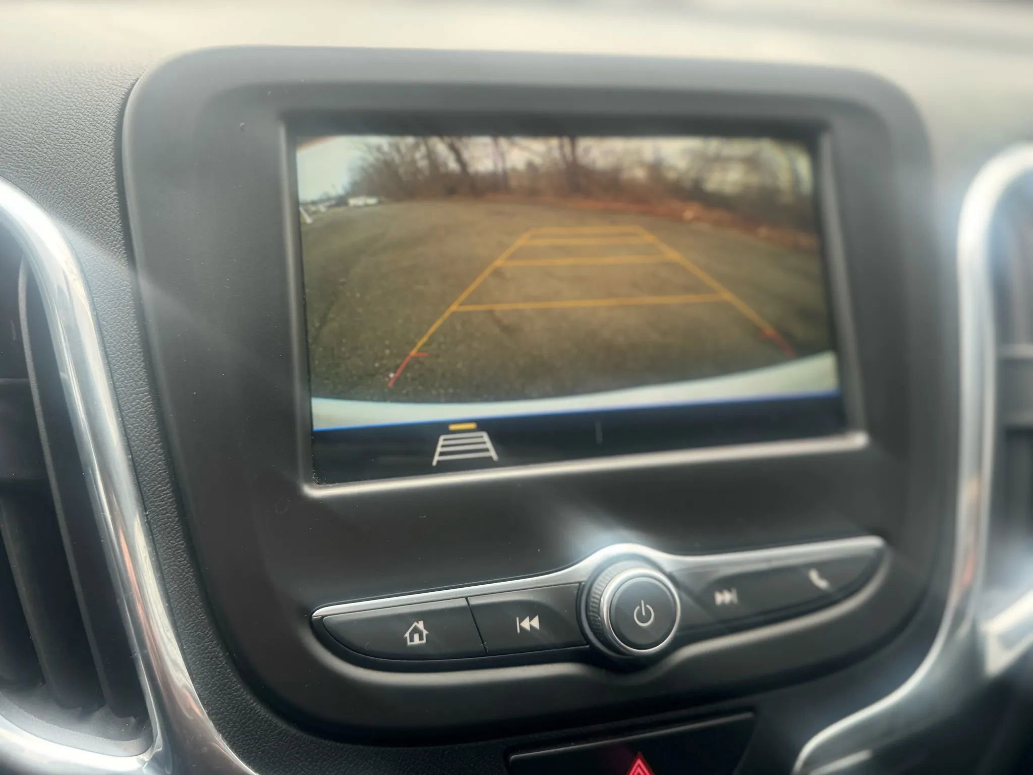 Used 2019 Chevrolet Equinox LT image 27