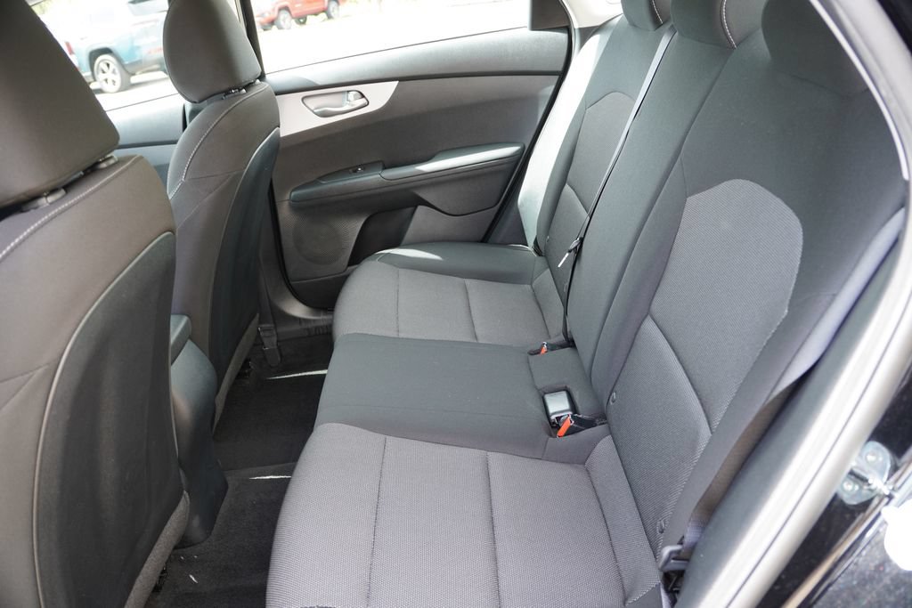 Certified 2024 Kia Forte LXS FWD image 17