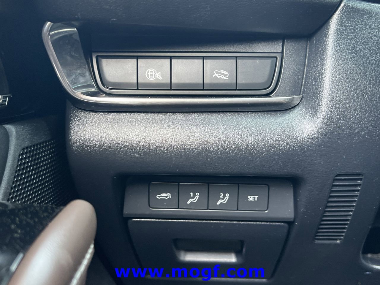 Used 2024 MAZDA CX-30 AWD 2.5 S w/ Premium Package image 15