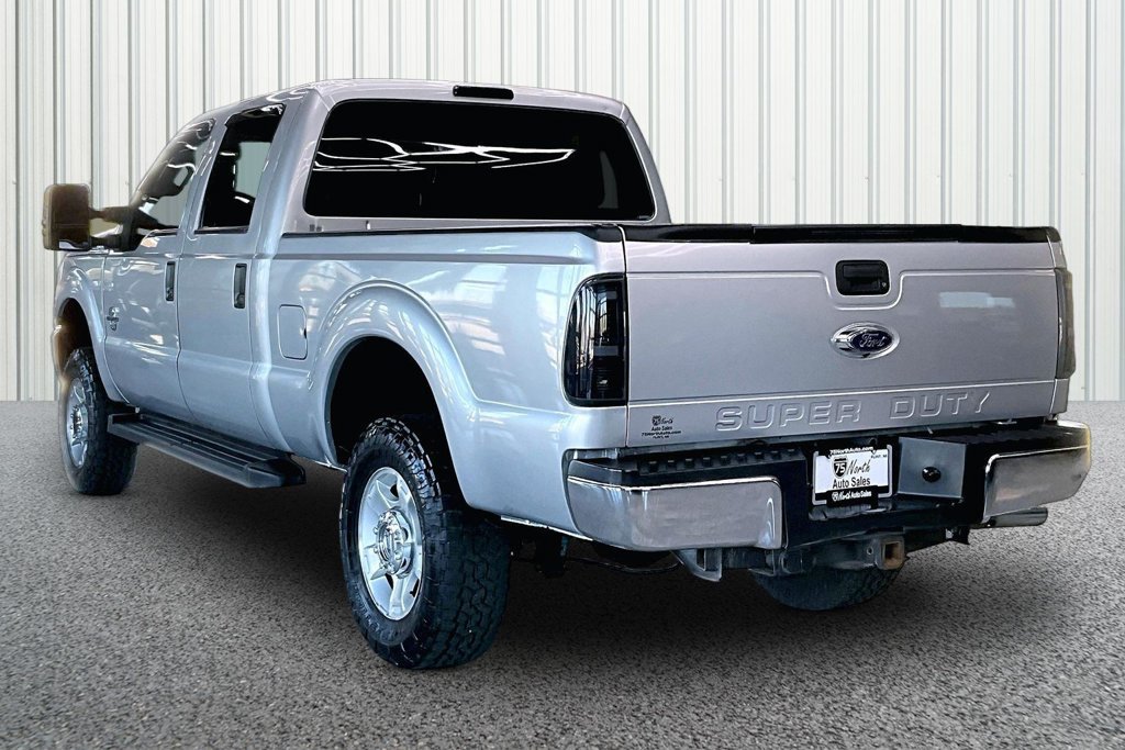 Used 2016 Ford F250 XLT w/ Snow Plow Prep Package AWD/4WD image 4