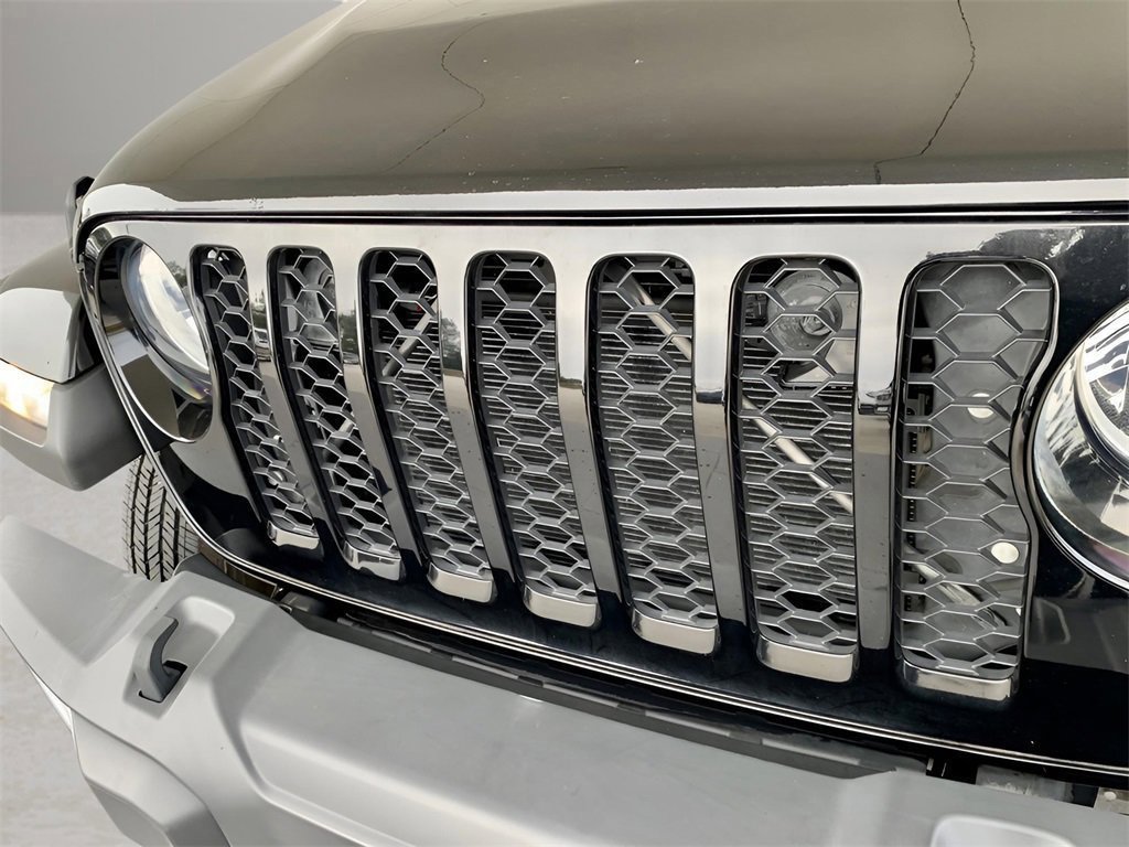 Used 2021 Jeep Gladiator Sport image 2