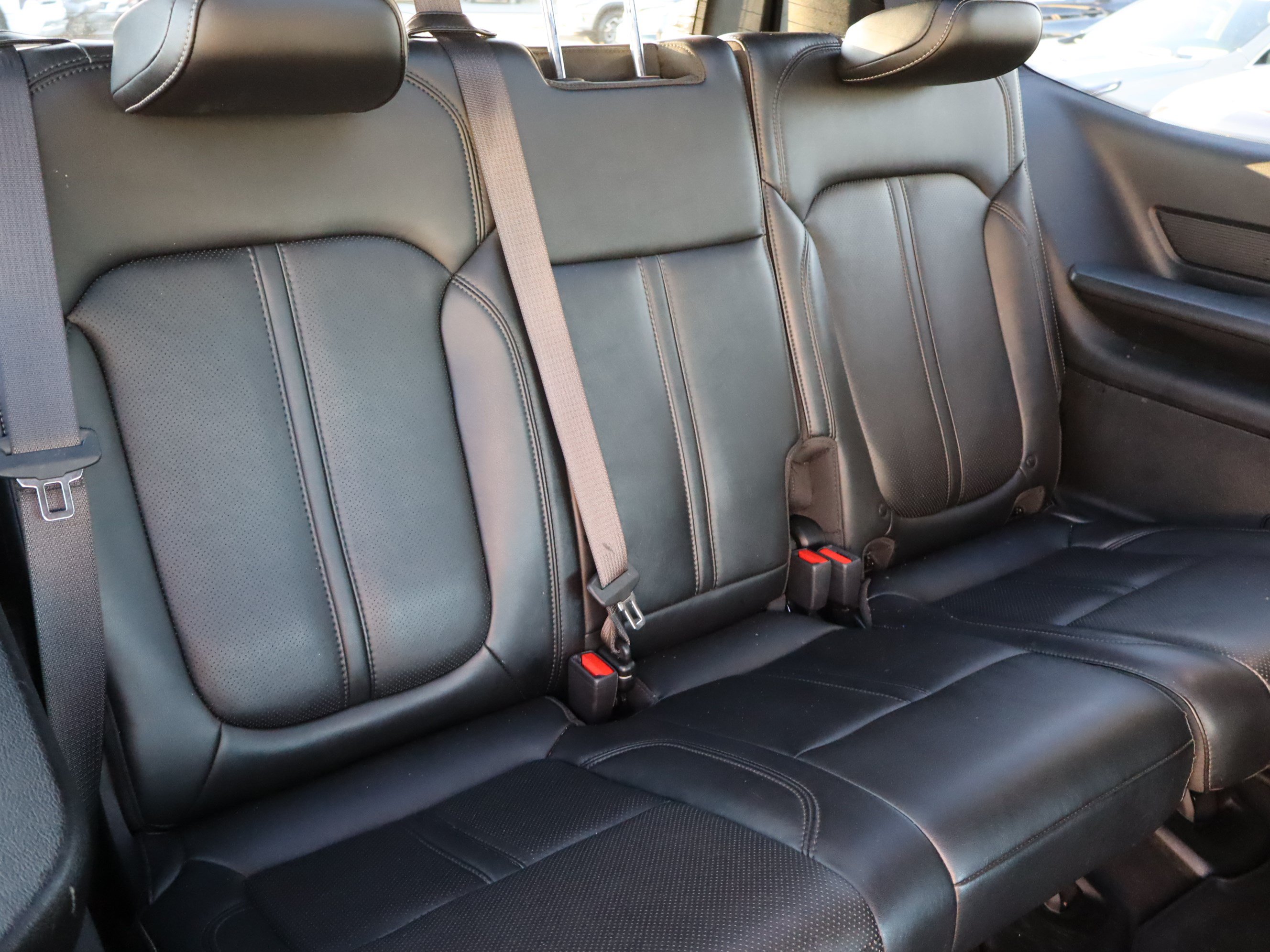 Used 2024 Jeep Wagoneer Series II w/ Convenience Group I AWD/4WD image 39