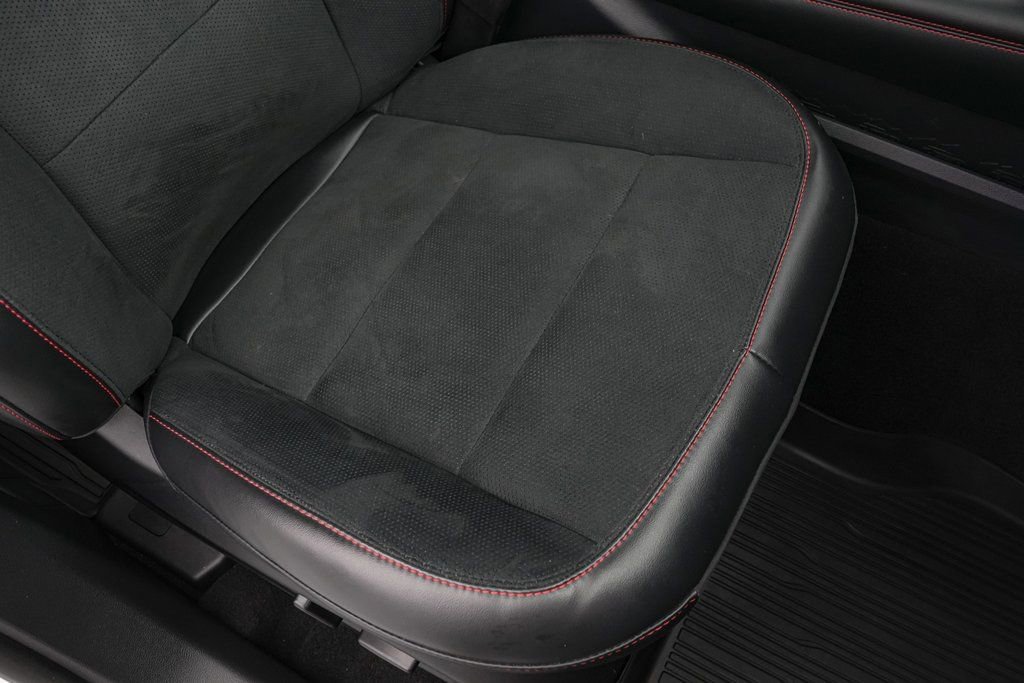 Certified 2025 Ford Explorer ST image 29