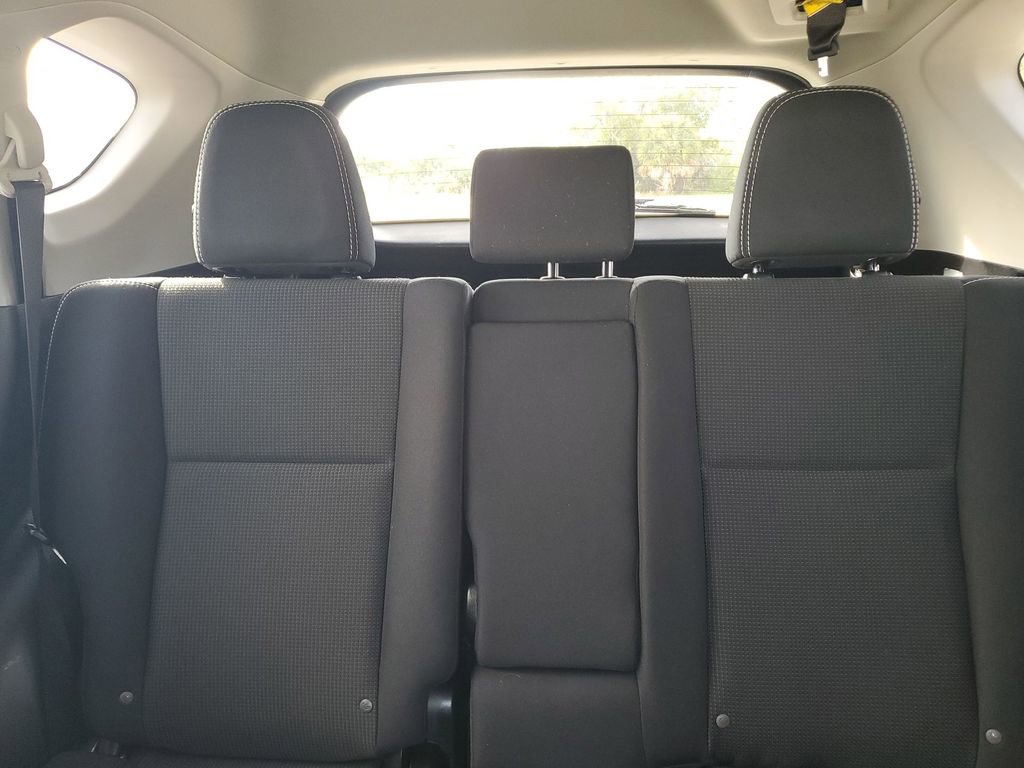 Used 2016 Toyota RAV4 XLE image 13