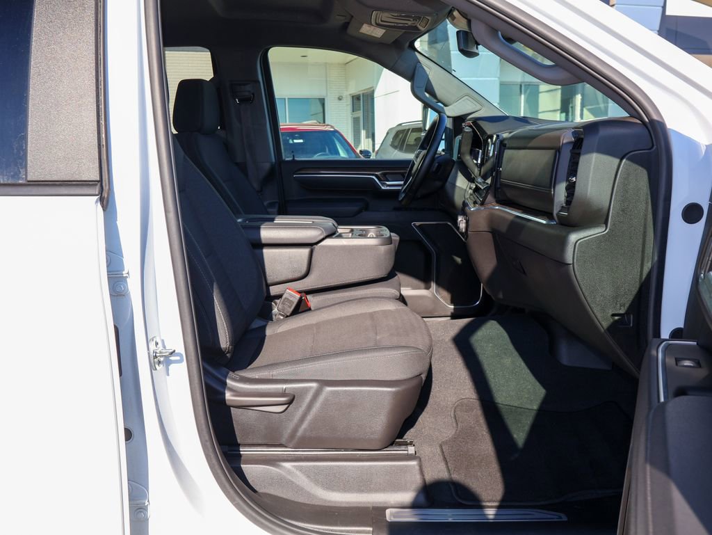 Certified 2025 Chevrolet Silverado 3500 LT w/ Safety Package image 28