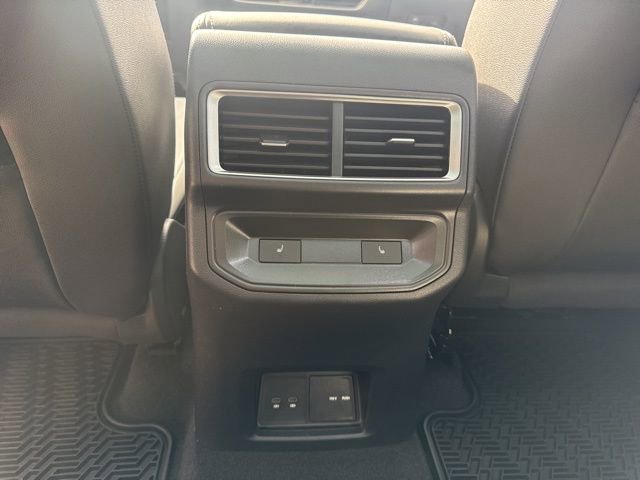 New 2026 Volkswagen Atlas Cross Sport SEL Premium R-Line image 21