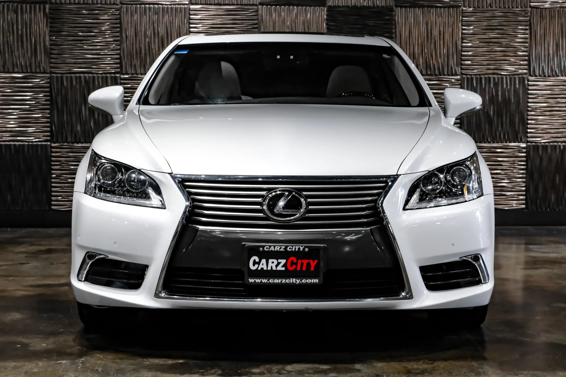 Used 2015 Lexus LS 460 L RWD image 6