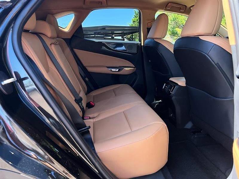 Used 2025 Lexus NX 250 FWD w/ Accessory Package (Z2) image 34