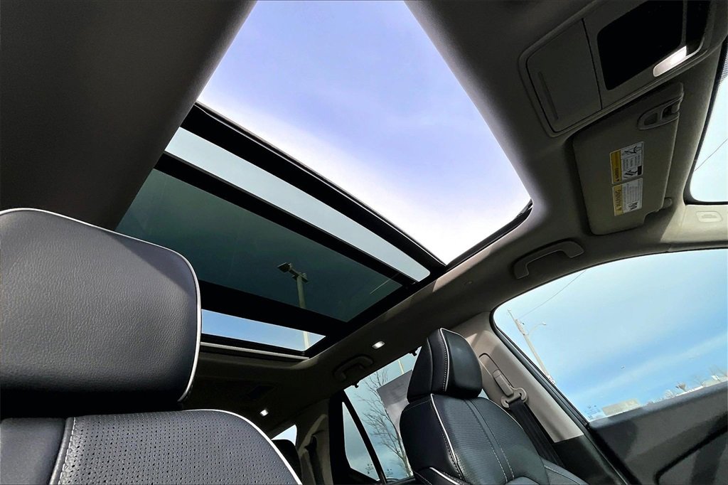 Used 2023 Honda Pilot Elite image 22