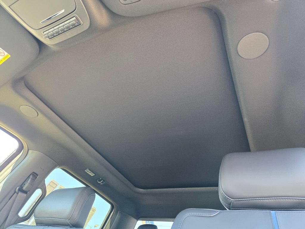 New 2026 Ford F350 Platinum AWD/4WD image 9