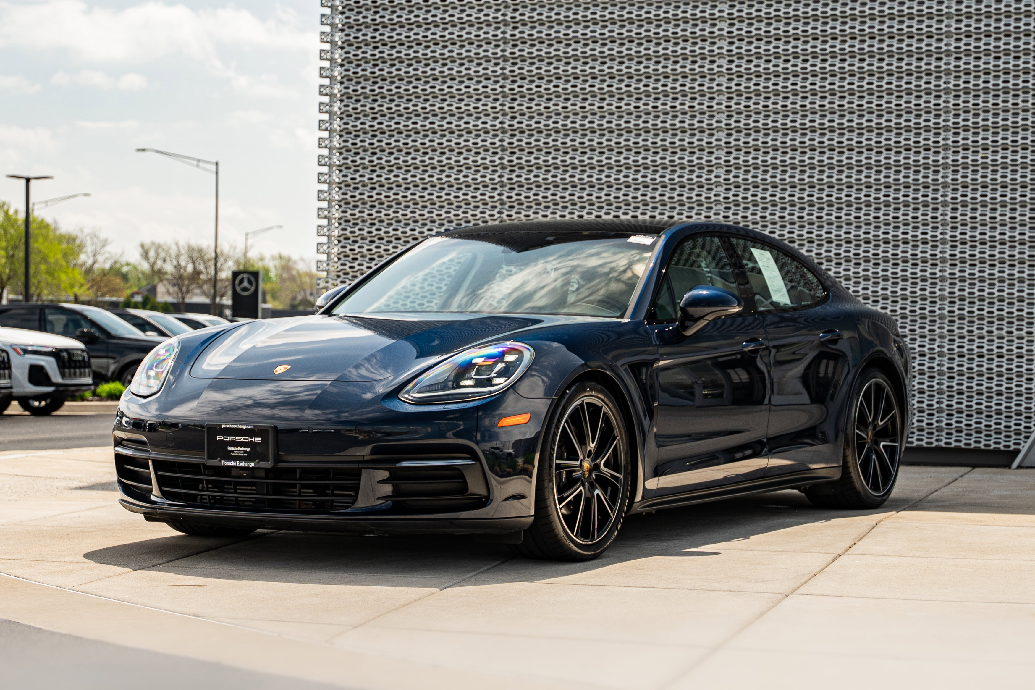 Used 2020 Porsche Panamera 4 AWD/4WD image 7